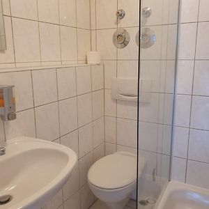 Kleine Kamer met Twee Aparte Bedden
