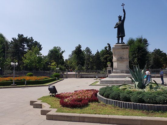Stephen the Great Monument